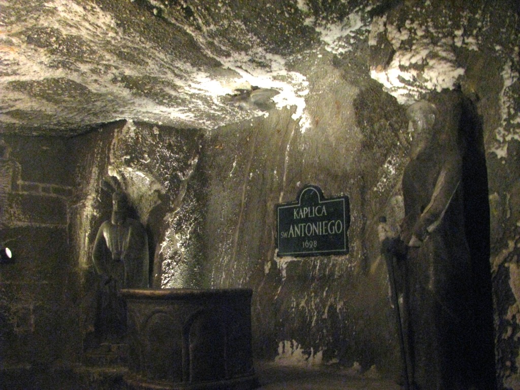 Wieliczka Salt Mine 12