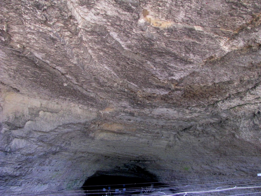 Kozarnika cave 31
