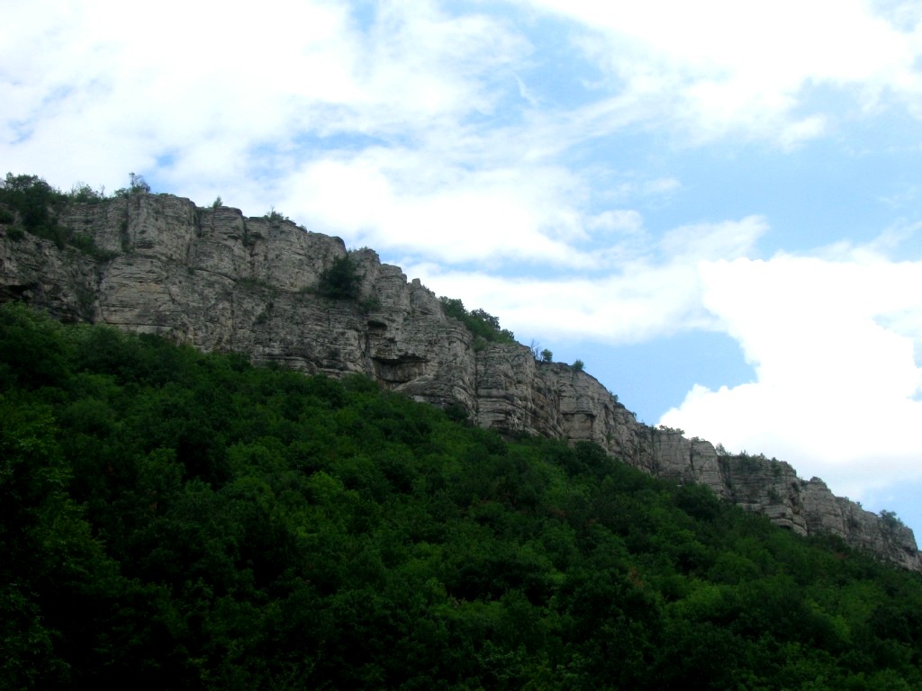 Kozarnika cave 04