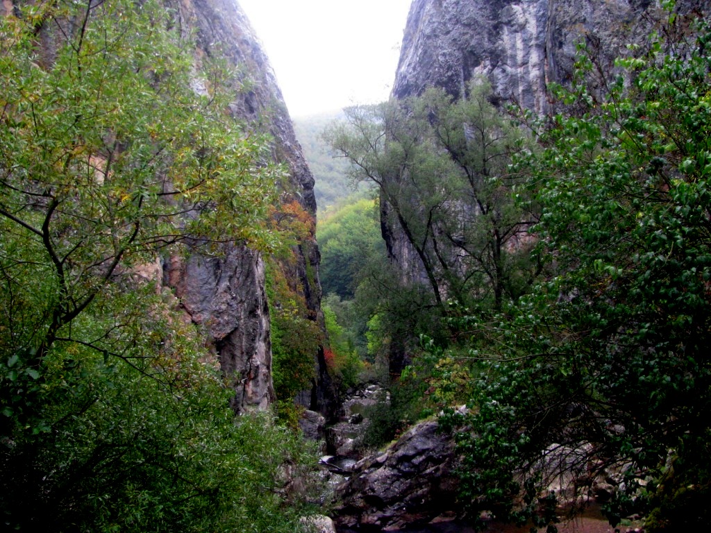 Tran Gorge Of Erma River 06