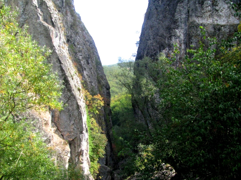 Tran Gorge Of Erma River 35