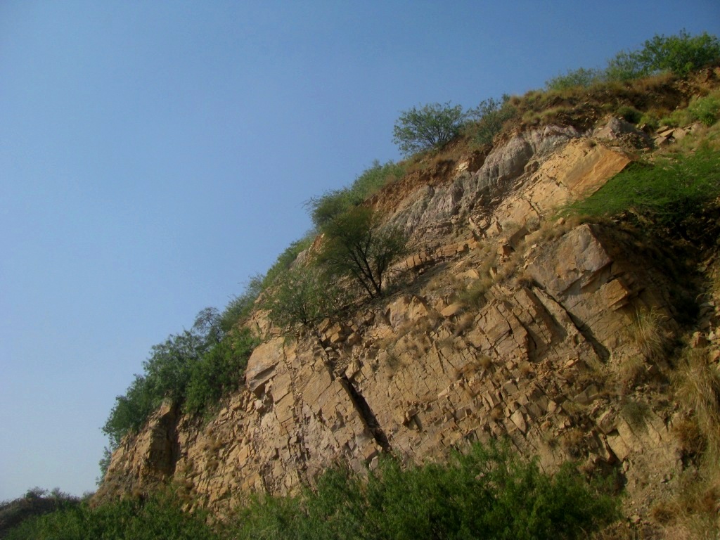 Kallar Kahar Mountains 11