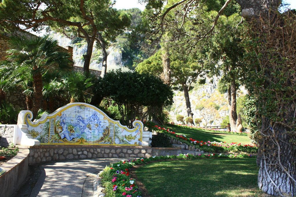 Gardens of Augustus  , Capri