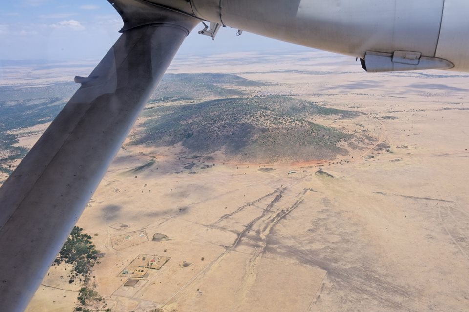 Descend towards Ol Seki airstrip, Naboisho Conservancy, Kenya