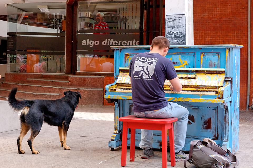 "Public" Piano in Providencia