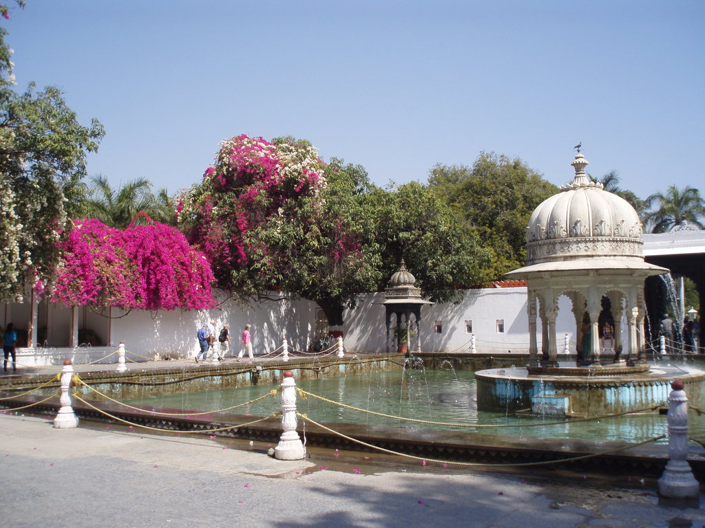 Udaipur - Garden of the Maidens (Sahelion Ki Bari)