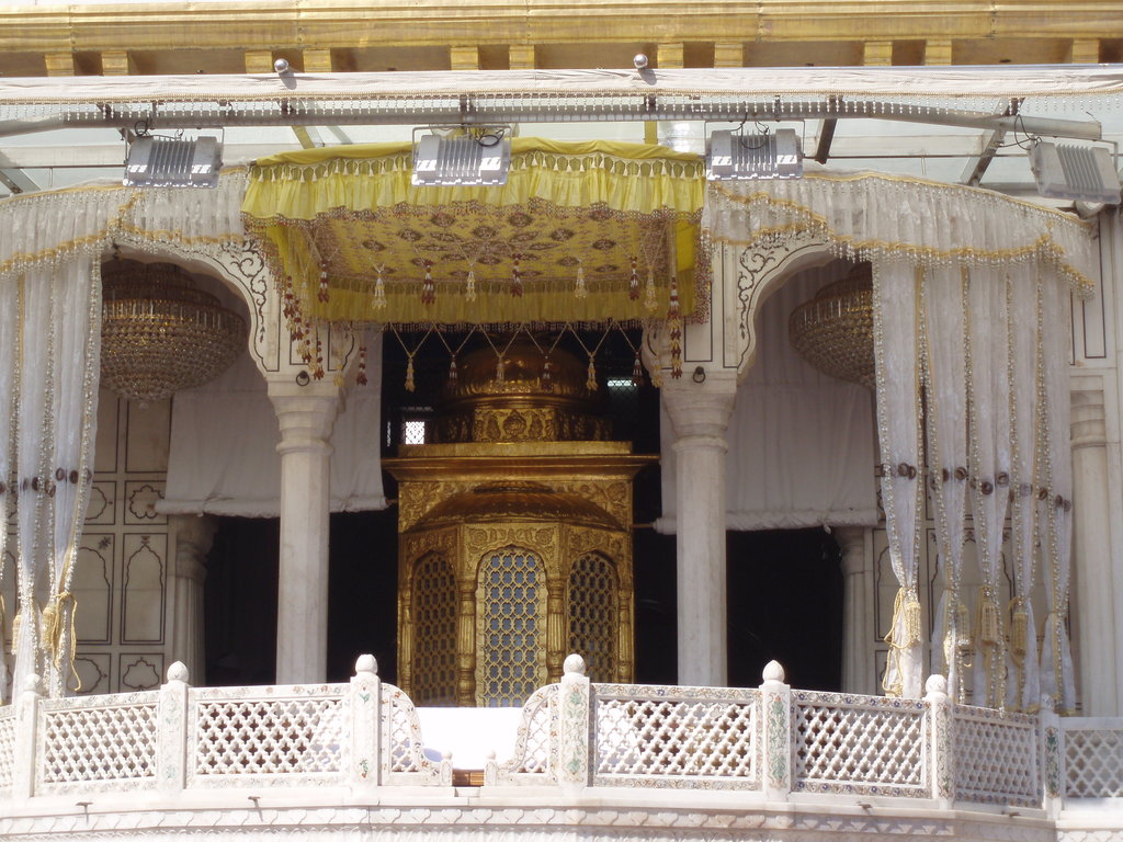 Амритсар - златният храм на сикхите