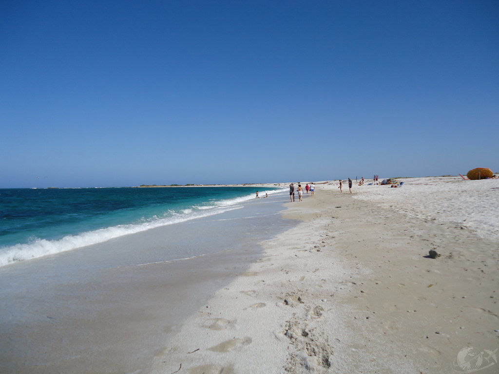 Плажът Mari Ermi близо е до Ористано