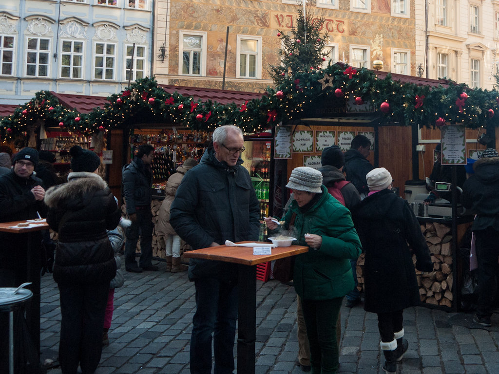 Коледният базар в Прага