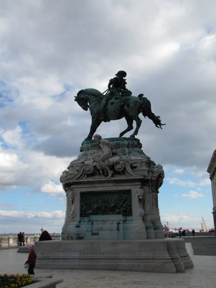 Статуя на Евгени Савойски - освободитела на Будапеща от турците