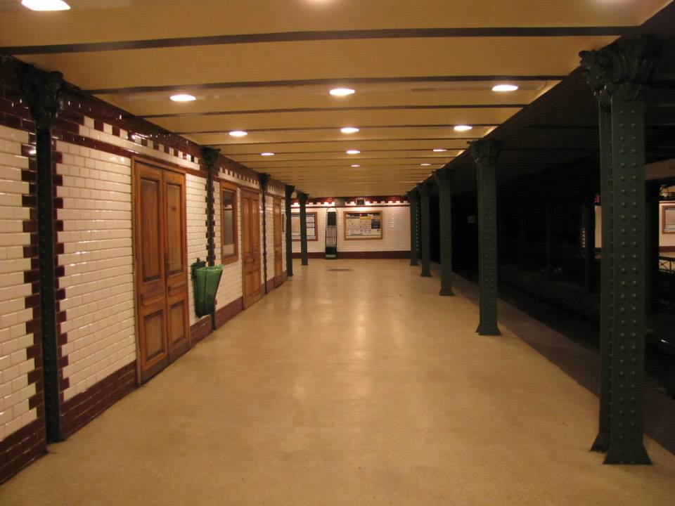 Най-старата линия на метрото. То е и най-старото на континента