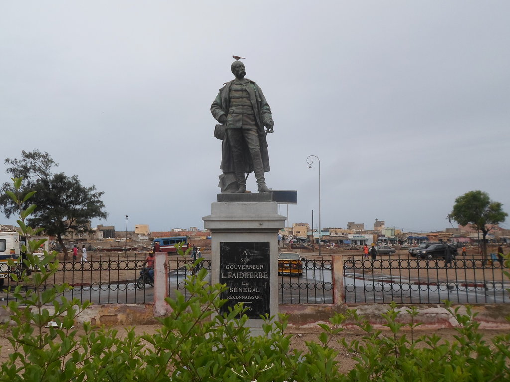 Сен Луи, Сенегал - паметник на губернатора Федерб