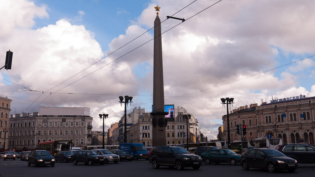 Площада на Въстанието