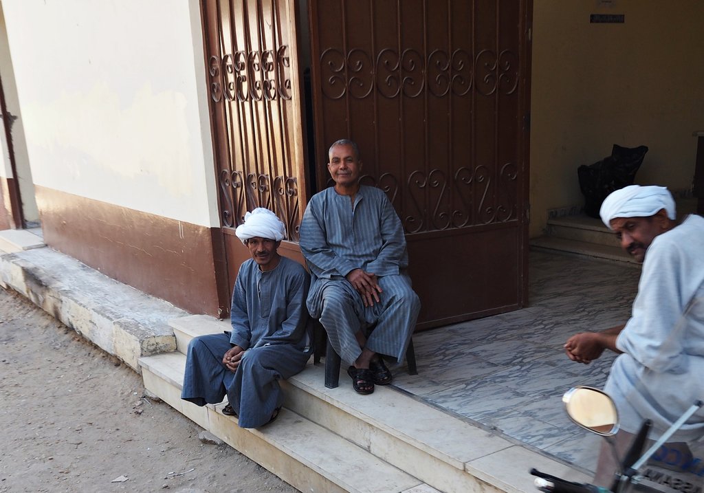Мъже в Едфу, Египет