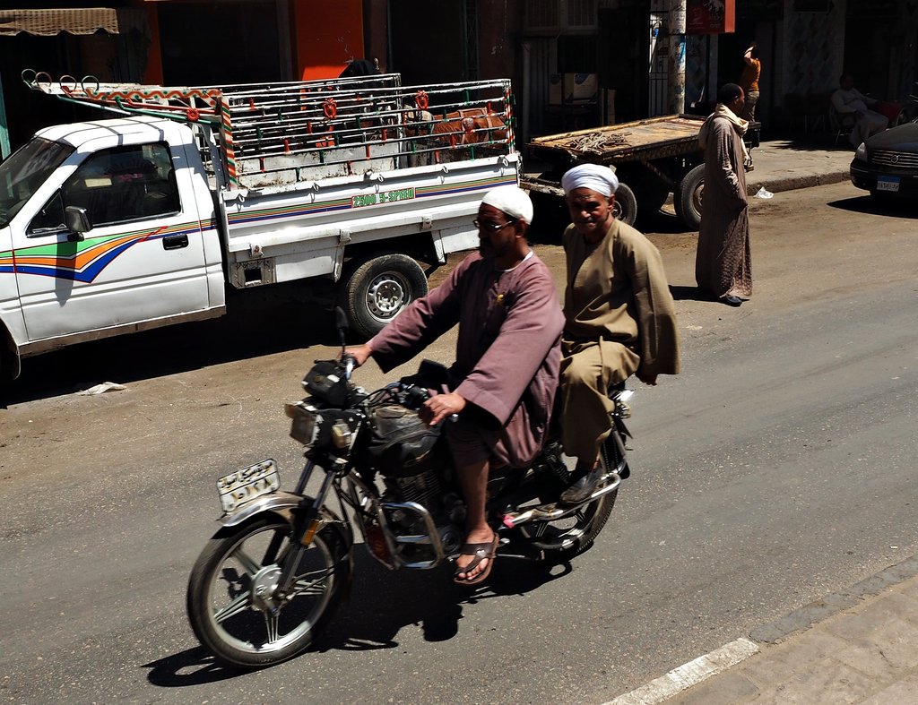 Мотористи, Едфу, Египет