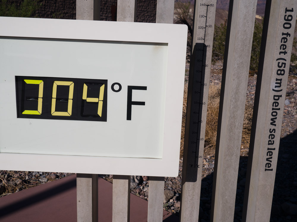 Около 40 градуса по Целзий през Април