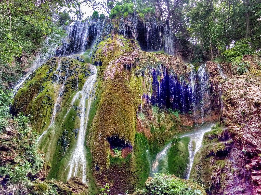 Зеленият водопад