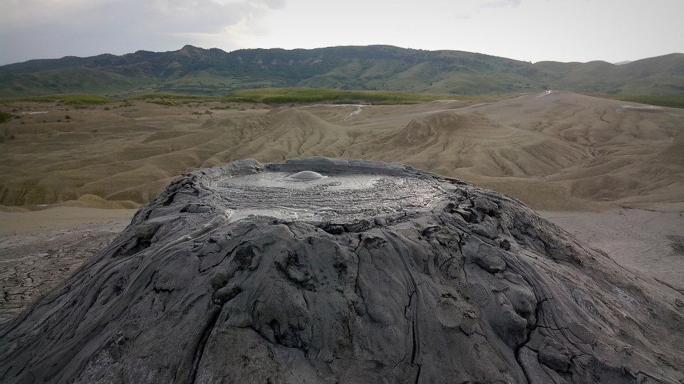 Romania - Vulcanii Noroiosi / Muddy volcanoes