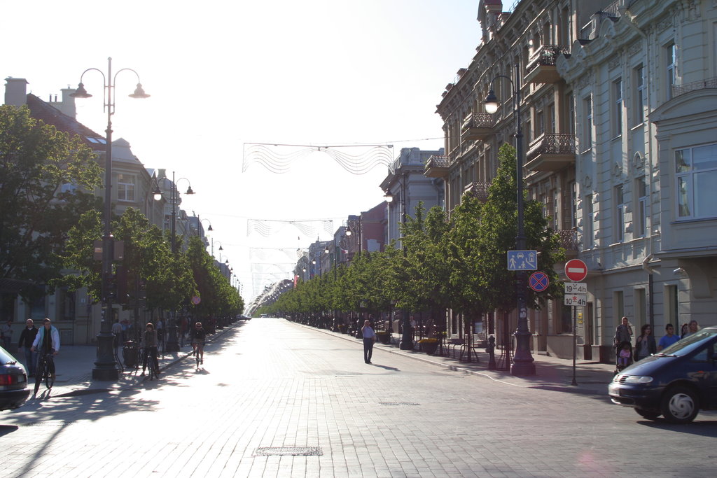 По улиците в центъра на Вилнюс