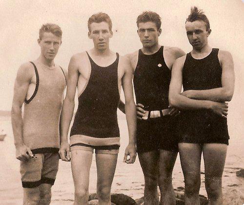 100-years-of-bathing-suits-L-WB9h9S.jpeg