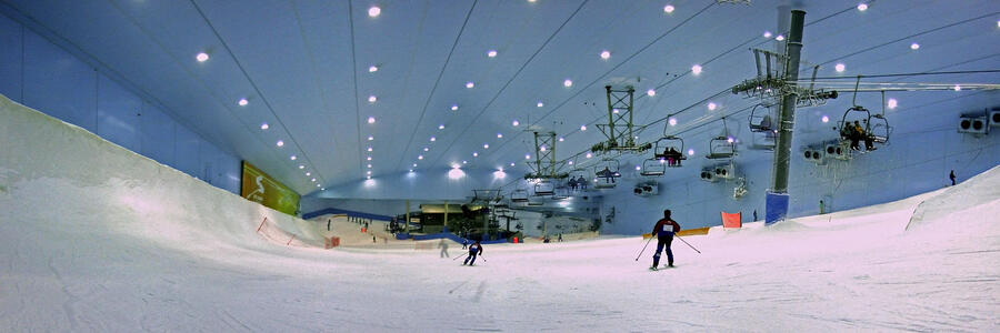 1920px-Ski_Dubai_Slope.jpg