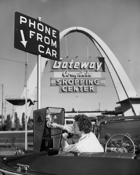1955_usa_phone_from_car_ca_1950s.jpg