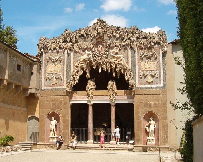 Buontalenti-Grotto-in-the-Boboli-Gardens