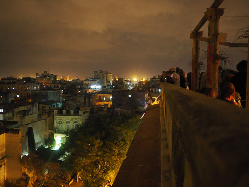 Cuba-Havana-rooftop-bar-best-Mojito-La-Roma-alternativ-bar