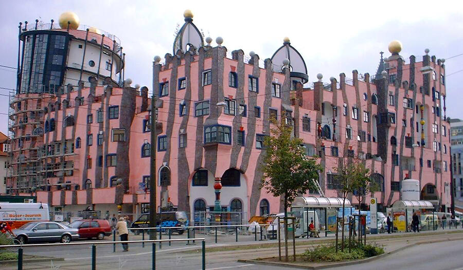 Magdeburg_Hundertwasserhaus.jpg