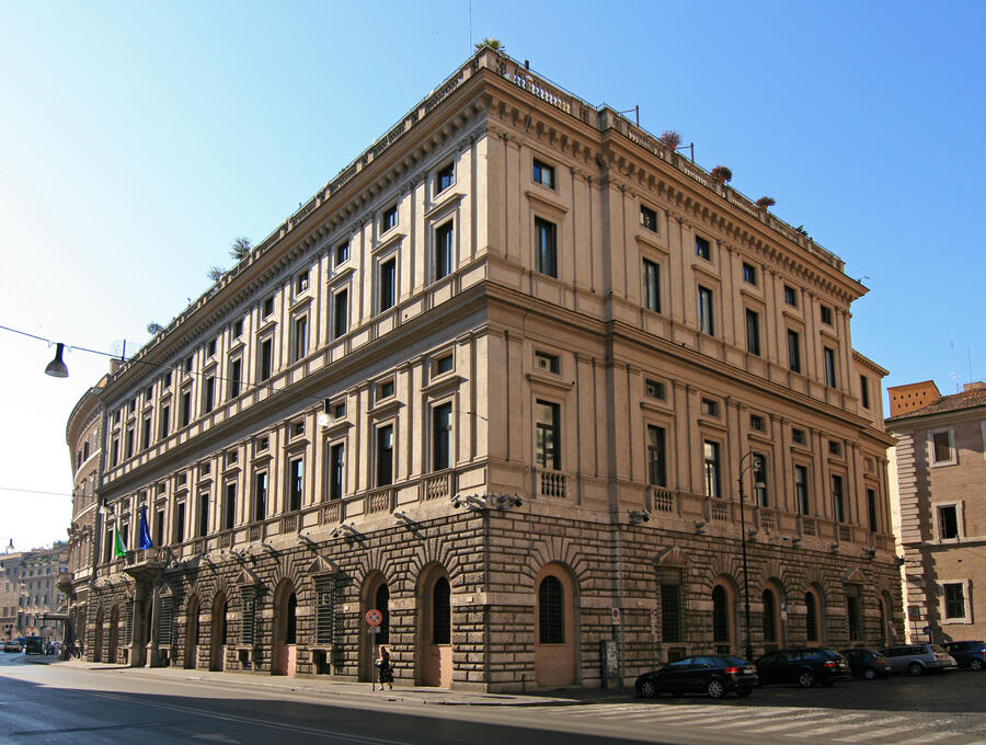 Palazzo_Vidoni_Roma.jpg