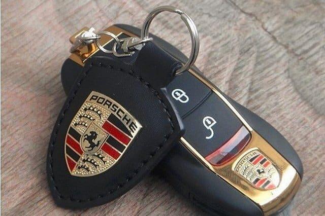 Porsche-key2.jpg