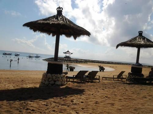 плажът на хотел Bali Tropic Resort & Spa