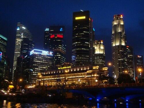 Нощен Сингапур – просто прекрасен...