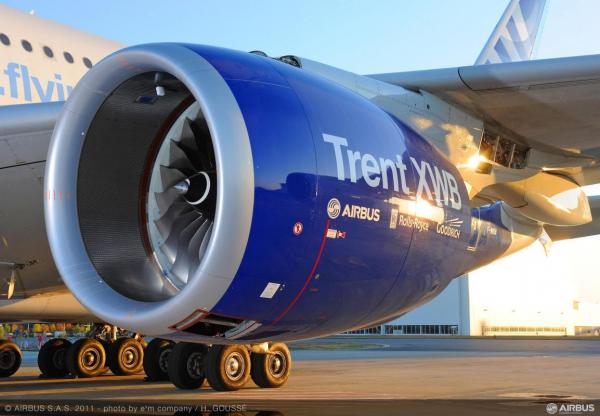 Trent_XWB_on_A380_close_up.jpg