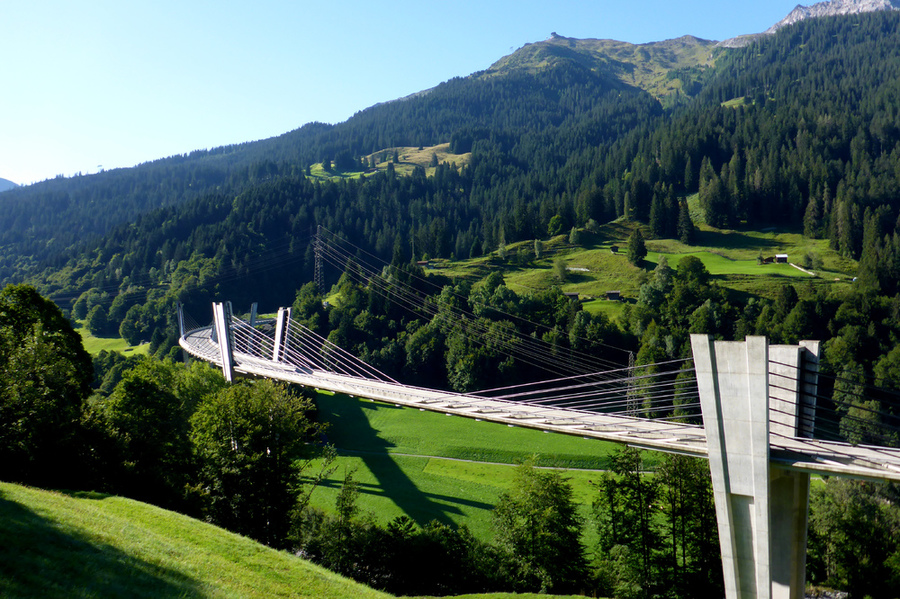 2015090158roadToDavos.thumb.JPG.f7701e324bdd653af53e4448cd3095a7.JPG