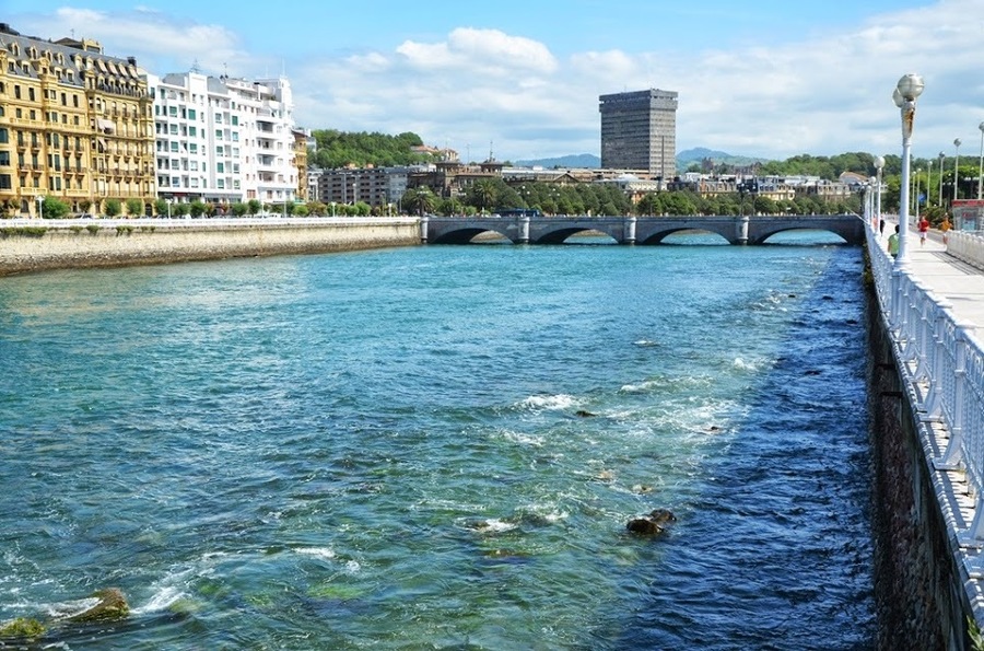 San Sebastian bridge_2.jpg