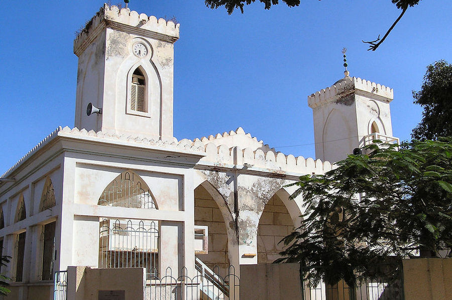 1024px-Saintlouis_mosquée2.jpg