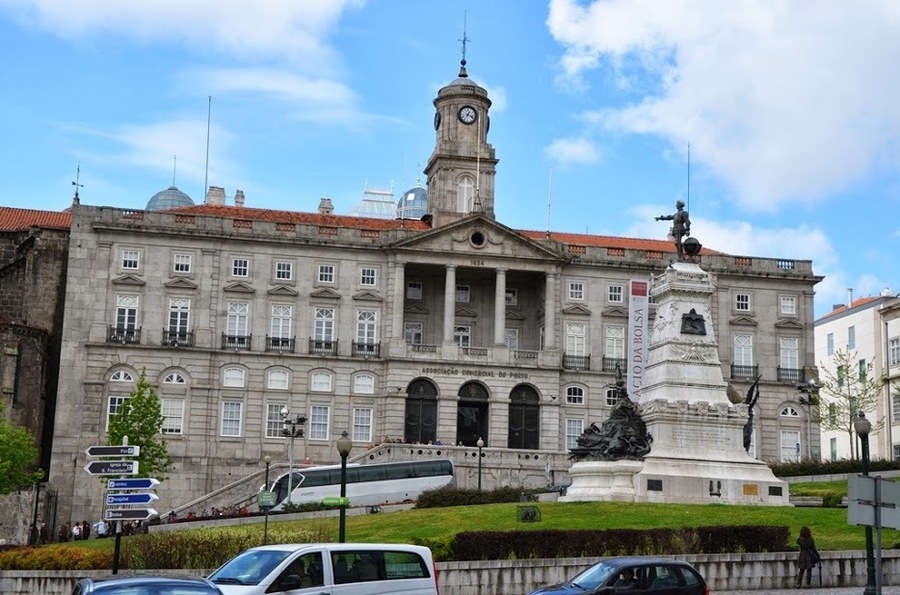 Porto_clock_4.jpg