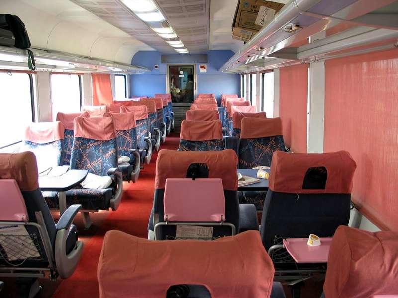 executive-class-in-shatabdi.jpg.baf3f468faa06e947ec036ce4ef26373.jpg