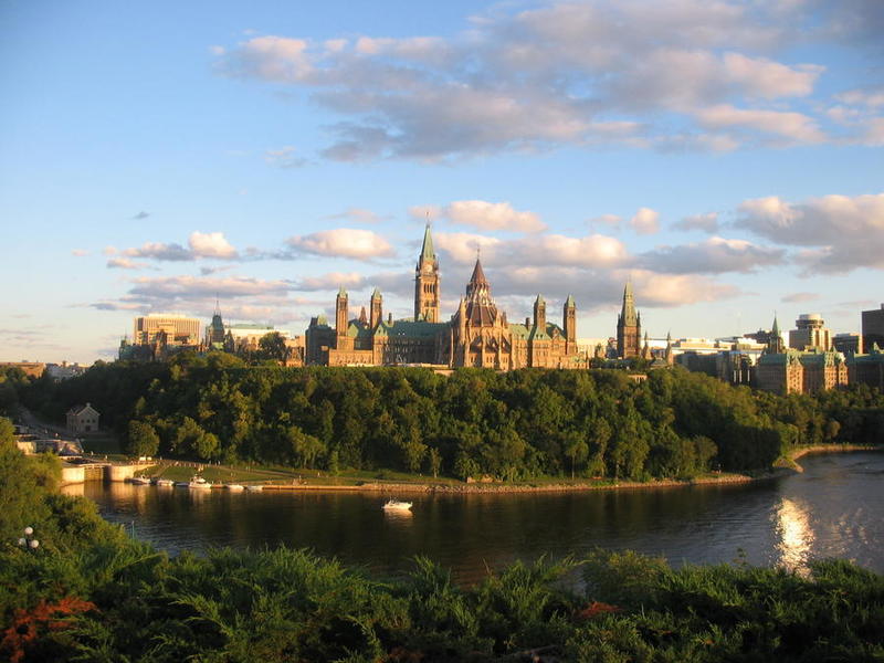 Ottawa Parliament from the river.JPG