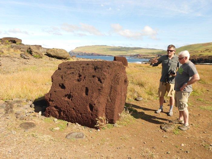095-easter-island-hats-pukao-moai-5.jpg.dcf48dd0e97532d2b173b33880f4dbeb.jpg