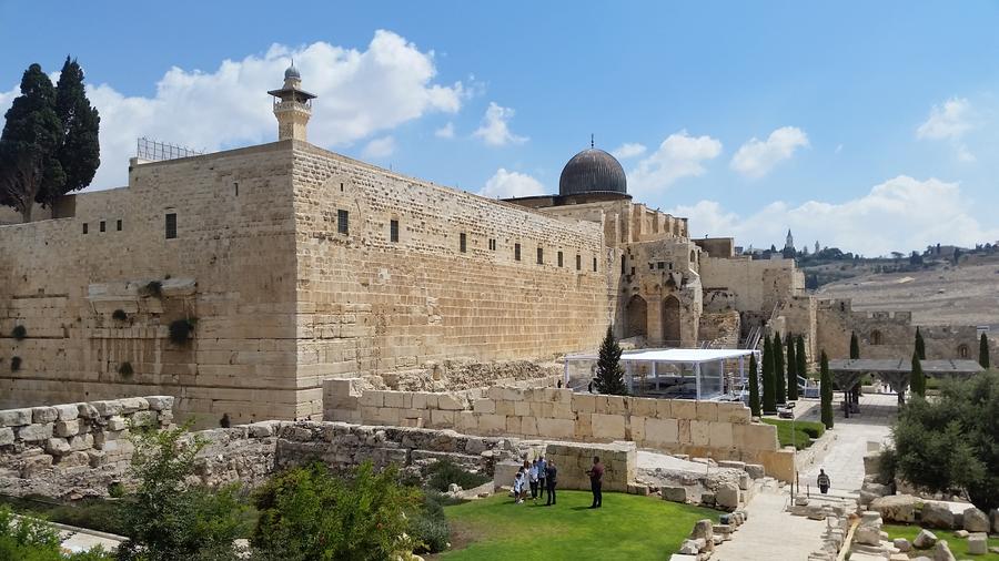 Йерусалим, Стария град- южната и западната стена на Храмовия хълм