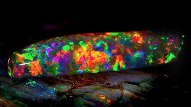 Virgin-Rainbow-GeologyPage-747x420.jpg.b7fb0c6fed0013f45deae5e13be38a05.jpg