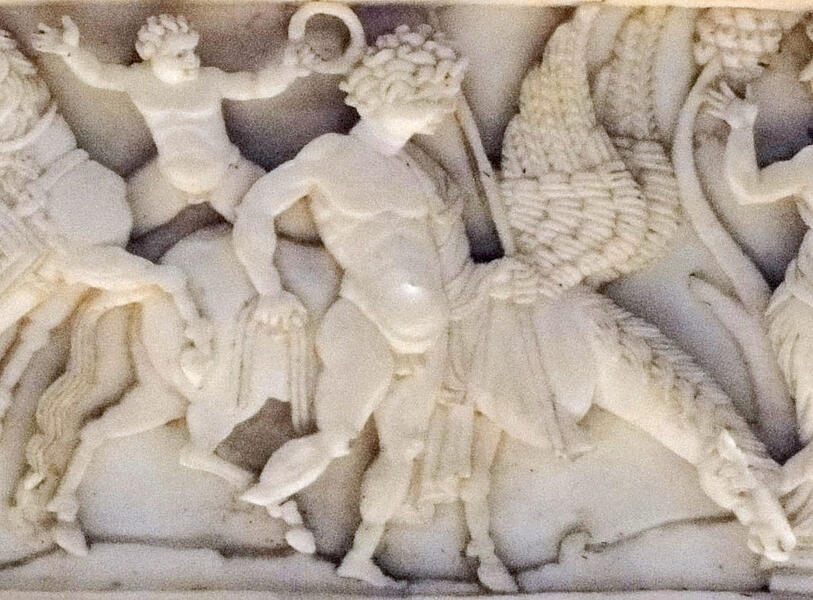 1024px-Veroli_casket_Bellerophon_fine_detail.jpg.51a7f1d87d2479cae3ce23d4d8822fdd.jpg