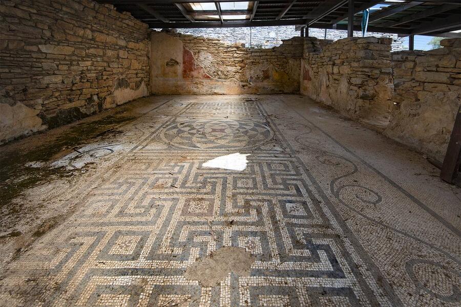 the-house-of-the-mosaics-at-iasos.jpg.eeabd3aff8bb70009add6bb0c86996ba.jpg