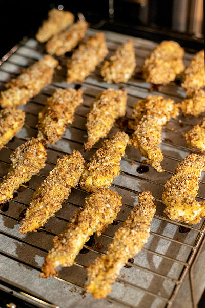 cocochicken.jpg.bb212cb1743a3f7631aa81bf7dd1db3e.jpg
