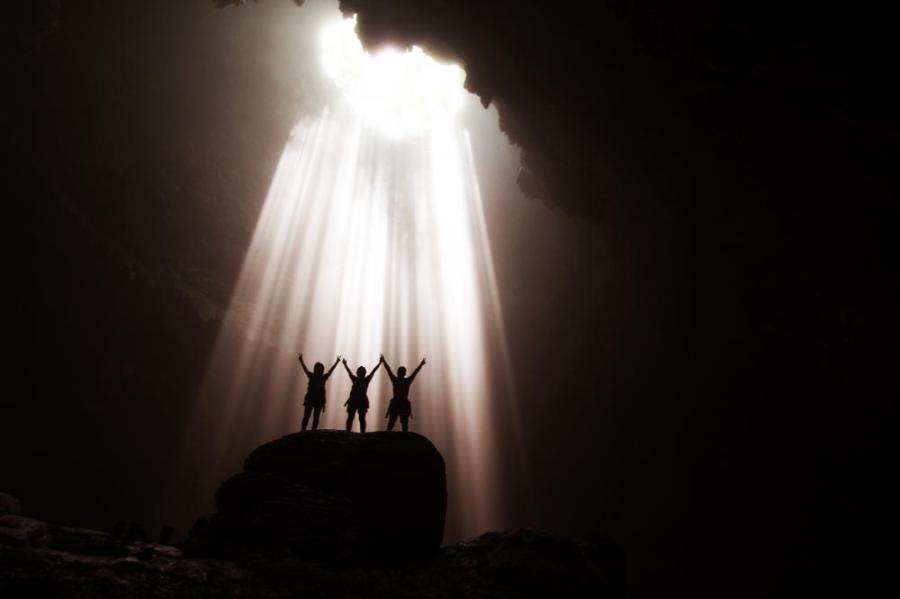 yogya-driver-tour-jomblang-cave-adventure-in-yogyakarta-91.jpeg.7f35d721db54d77b95998712904b94c4.jpeg