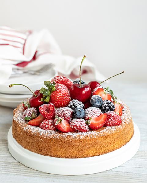 whole-cake-vertical-img.jpg.a80a645d51c508de576b40fbe392737b.jpg