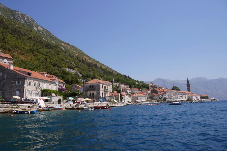 592427798_Perast(3).JPG.cda431361e5406e43ff250da0cb4d18b.JPG