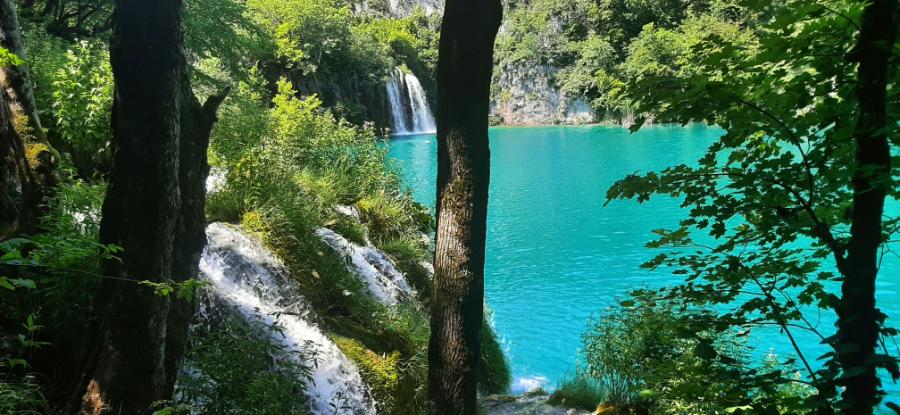 872909011_Plitvice(7).jpg.6892479f747a310826811b02f7f4c3a4.jpg